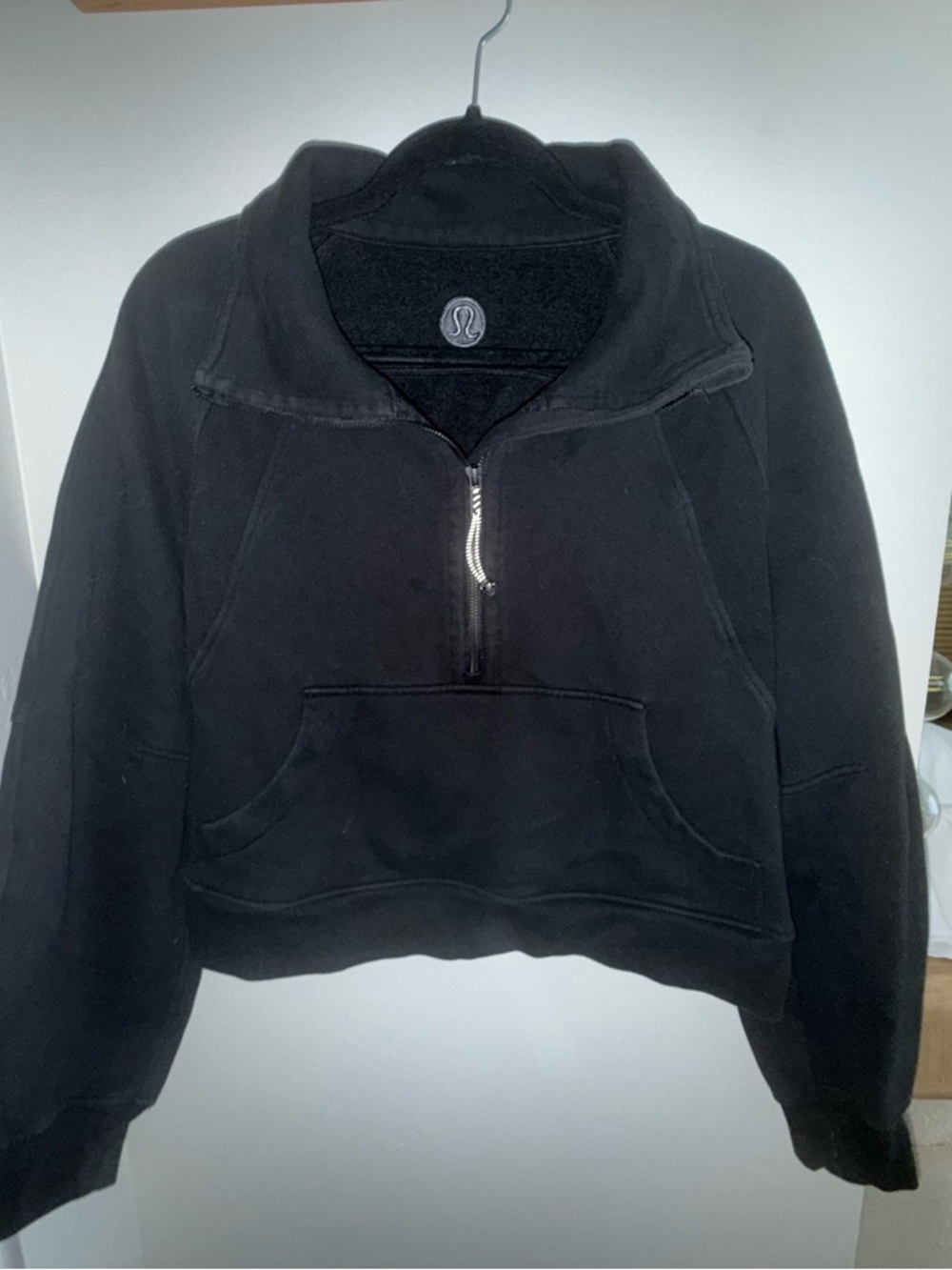 Lululemon Black Cropped Half Zip Pullover Sweatshirt M/L